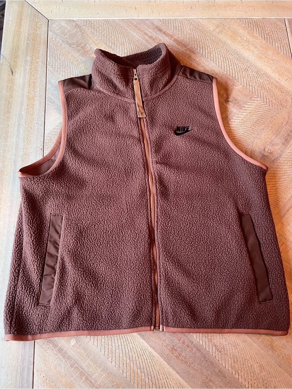 Nike Women's Sportswear Sports Vest